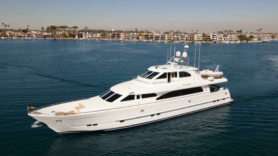 REVERIE 98ft Horizon Yacht For Sale