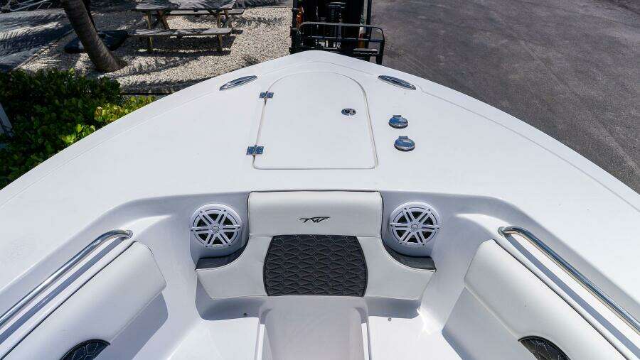 232 CC Adventure 23ft Tidewater Yacht For Sale