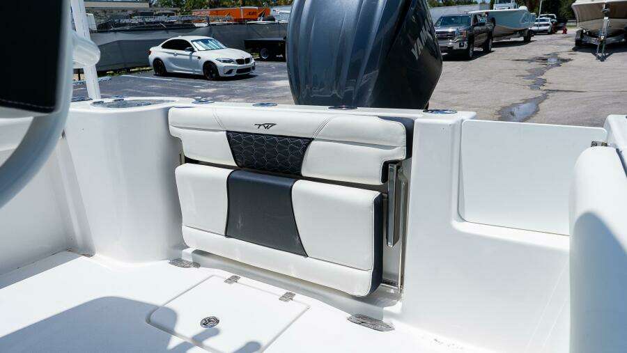 232 CC Adventure 23ft Tidewater Yacht For Sale