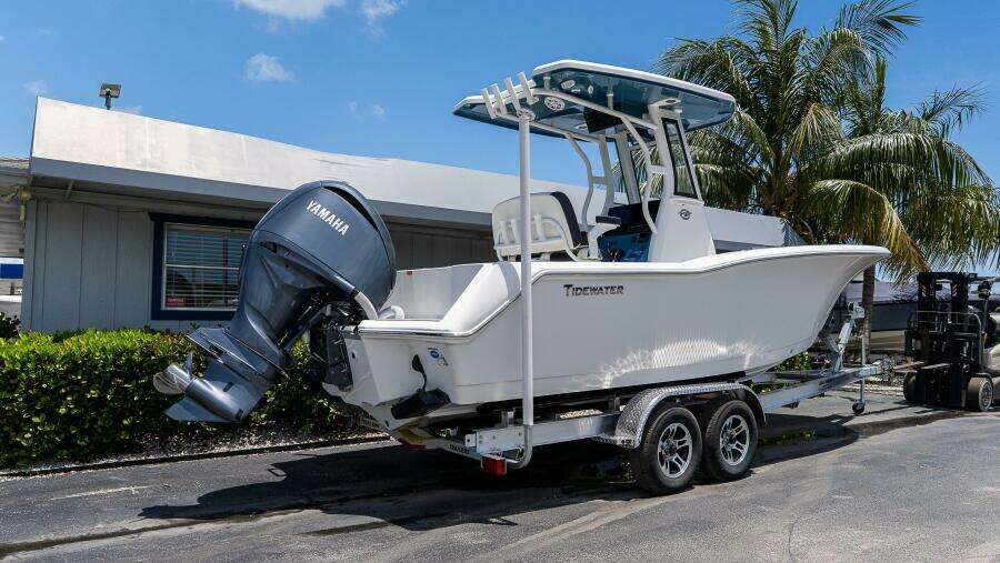 232 CC Adventure 23ft Tidewater Yacht For Sale