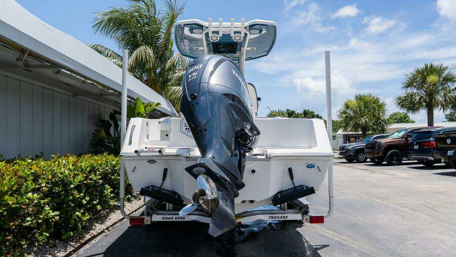 232 CC Adventure 23ft Tidewater Yacht For Sale