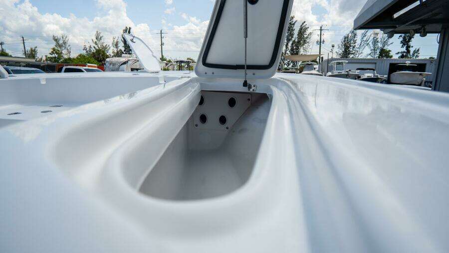 2410 Bay Max 24ft Tidewater Yacht For Sale