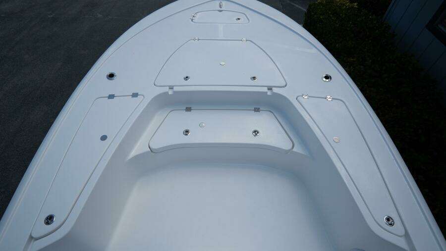 2410 Bay Max 24ft Tidewater Yacht For Sale