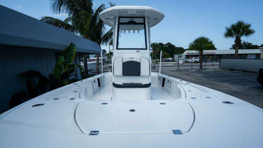 2410 Bay Max 24ft Tidewater Yacht For Sale