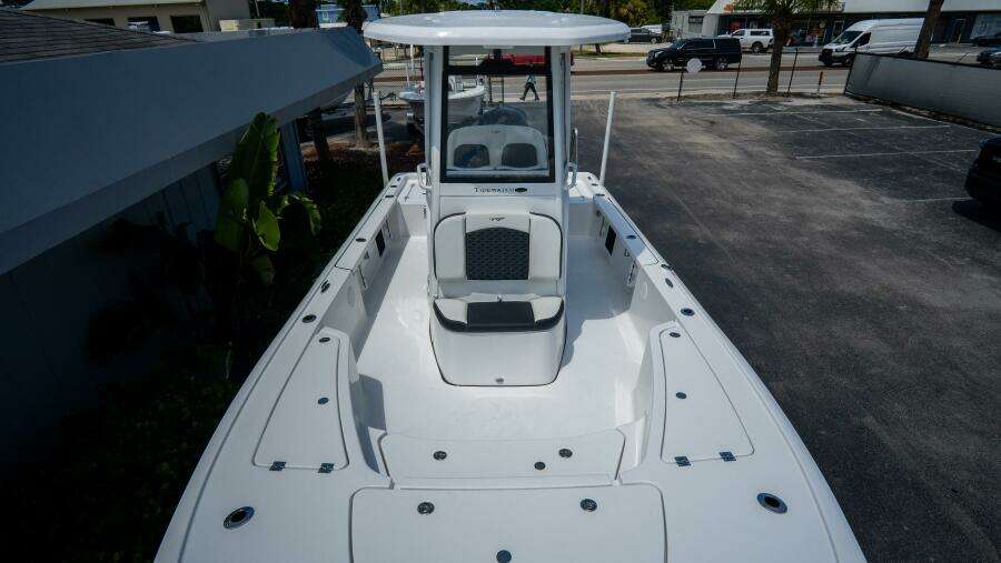 2410 Bay Max 24ft Tidewater Yacht For Sale