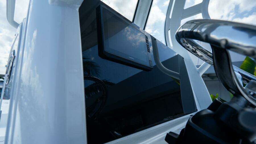 2410 Bay Max 24ft Tidewater Yacht For Sale