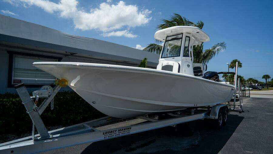 2410 Bay Max 24ft Tidewater Yacht For Sale