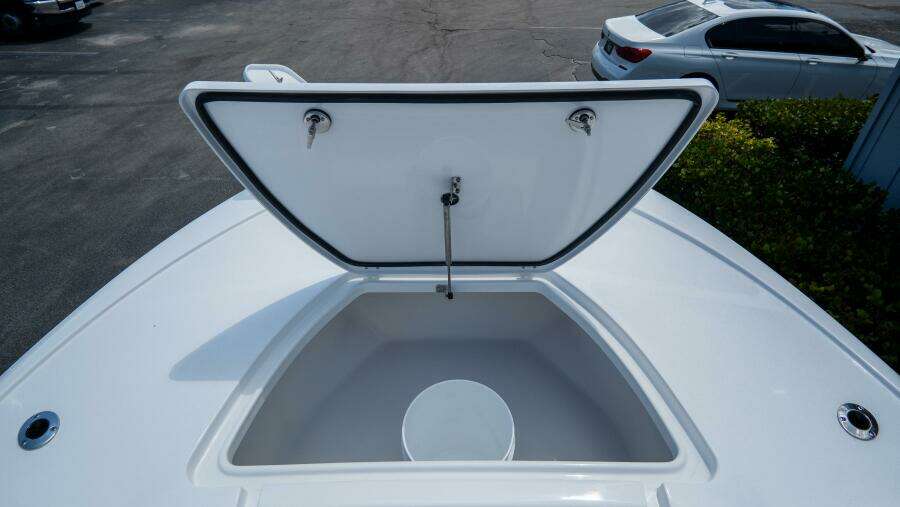 2410 Bay Max 24ft Tidewater Yacht For Sale