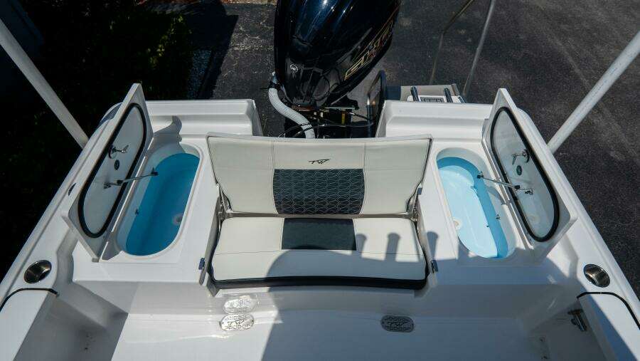 2410 Bay Max 24ft Tidewater Yacht For Sale
