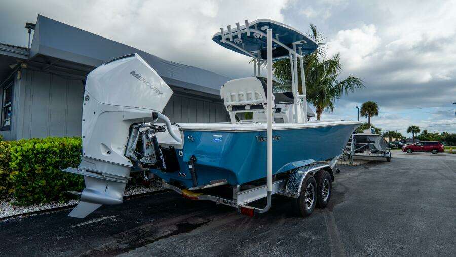 2300 Carolina Bay 23ft Tidewater Yacht For Sale