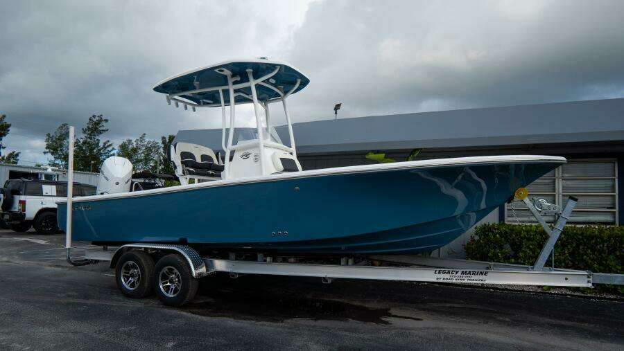 2300 Carolina Bay 23ft Tidewater Yacht For Sale