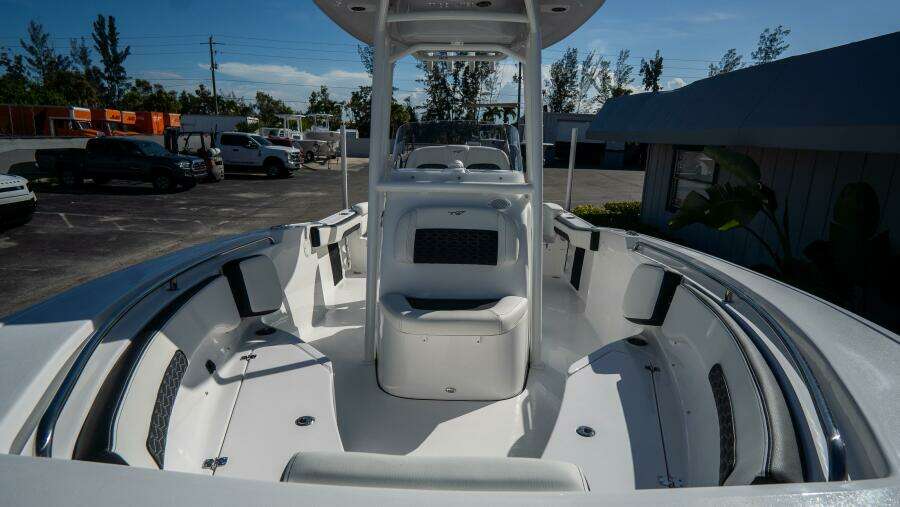 220 LXF 22ft Tidewater Yacht For Sale