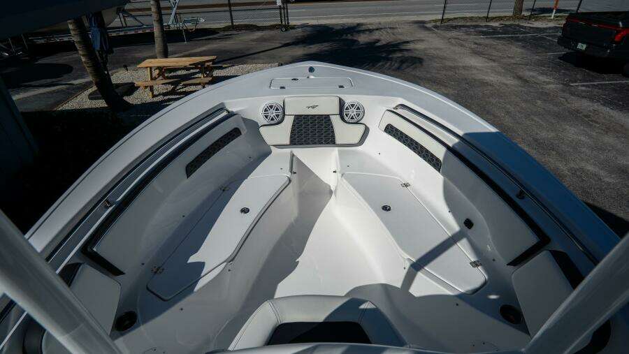 220 LXF 22ft Tidewater Yacht For Sale