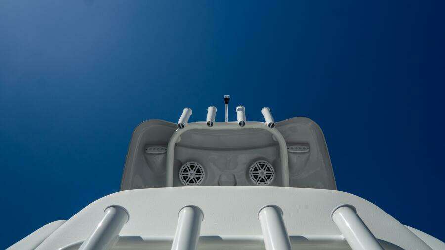 220 LXF 22ft Tidewater Yacht For Sale