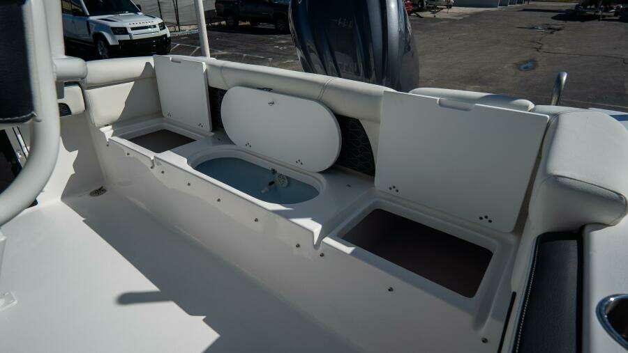 220 LXF 22ft Tidewater Yacht For Sale