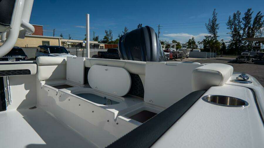 220 LXF 22ft Tidewater Yacht For Sale