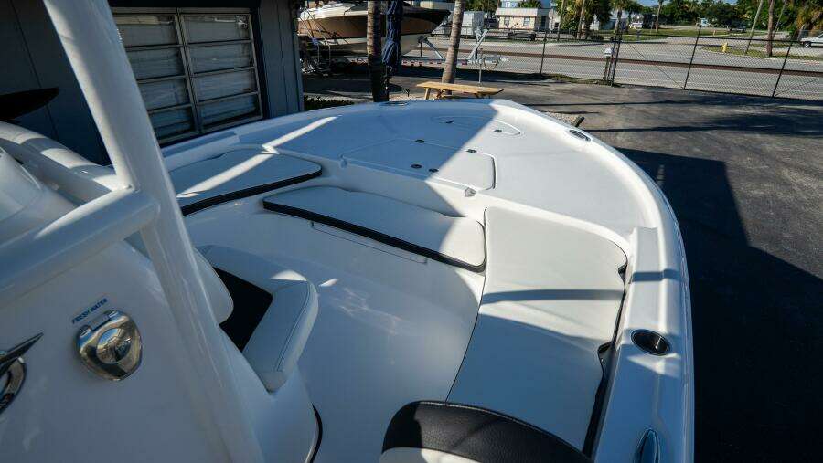 2210 Carolina Bay 22ft Tidewater Yacht For Sale