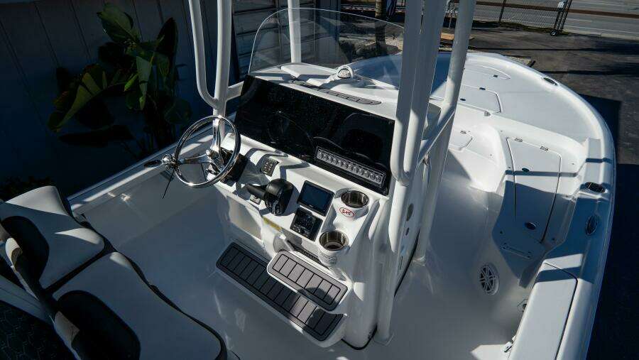 2210 Carolina Bay 22ft Tidewater Yacht For Sale