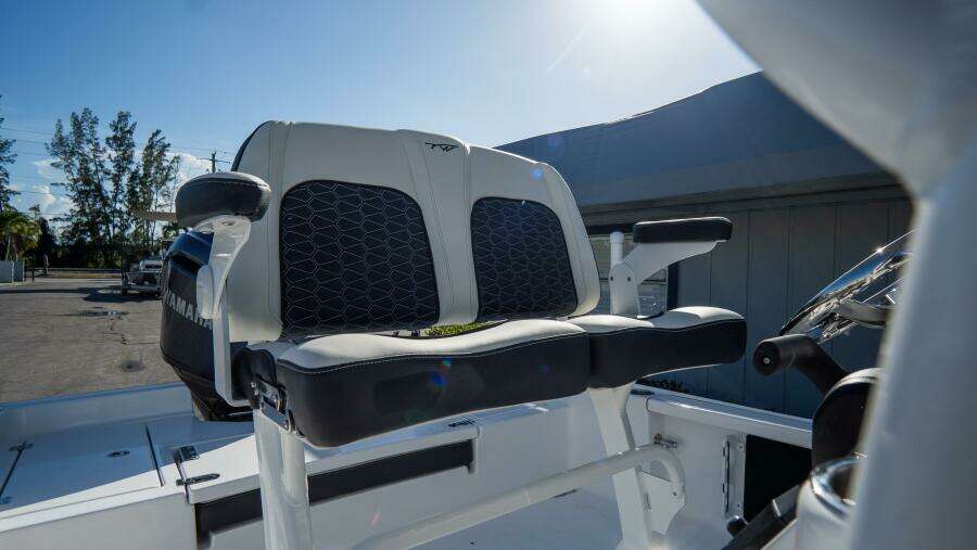 2210 Carolina Bay 22ft Tidewater Yacht For Sale