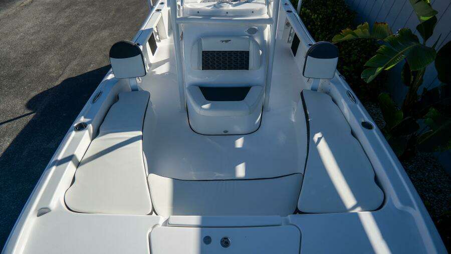 2210 Carolina Bay 22ft Tidewater Yacht For Sale