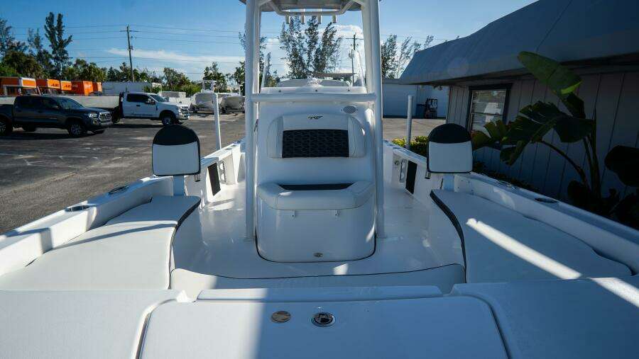 2210 Carolina Bay 22ft Tidewater Yacht For Sale