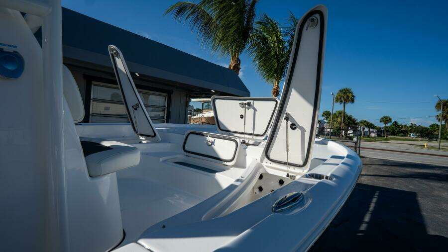 2210 Carolina Bay 22ft Tidewater Yacht For Sale