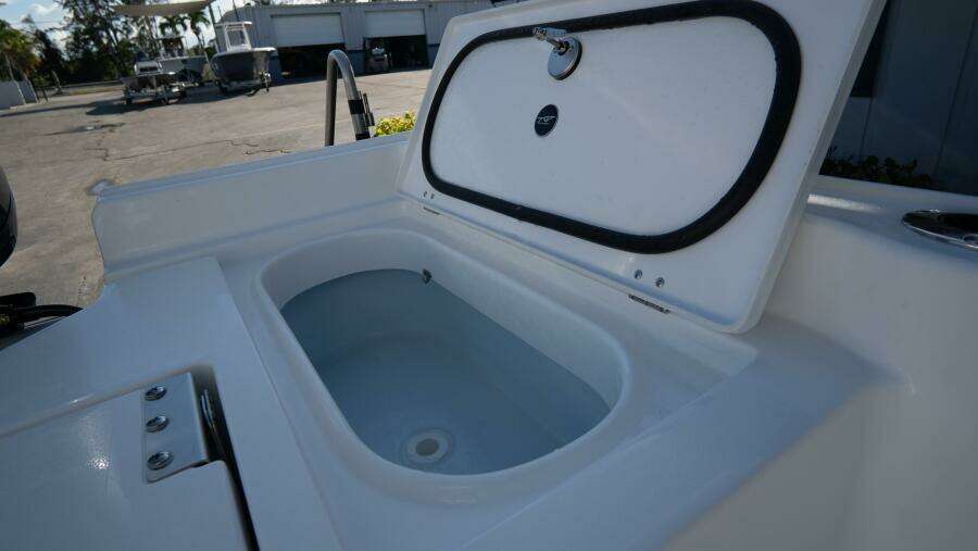 2210 Carolina Bay 22ft Tidewater Yacht For Sale
