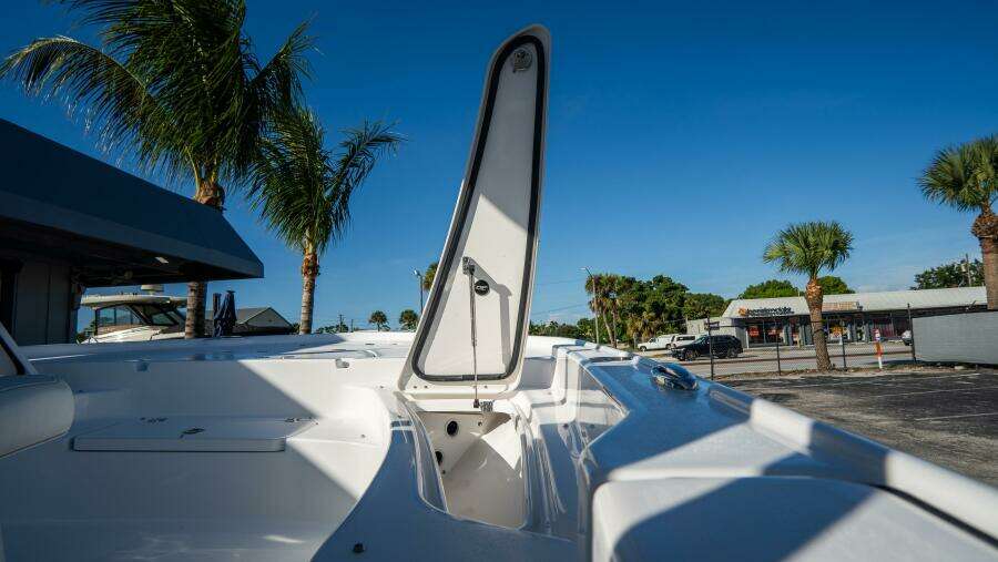 2210 Carolina Bay 22ft Tidewater Yacht For Sale