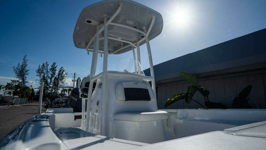 2210 Carolina Bay 22ft Tidewater Yacht For Sale