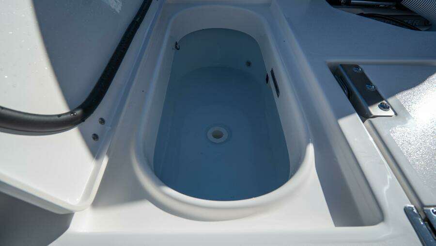 2210 Carolina Bay 22ft Tidewater Yacht For Sale