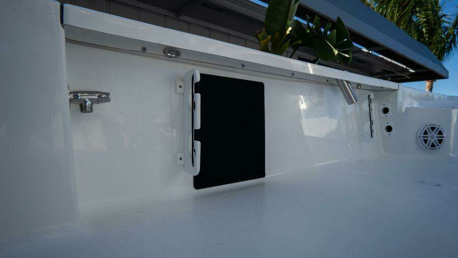 2210 Carolina Bay 22ft Tidewater Yacht For Sale