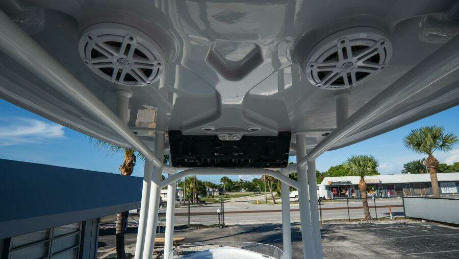 2210 Carolina Bay 22ft Tidewater Yacht For Sale