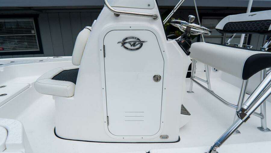 2110 Bay max 21ft Tidewater Yacht For Sale