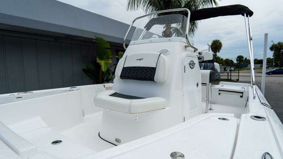 2110 Bay max 21ft Tidewater Yacht For Sale