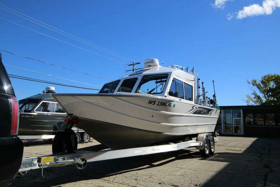 24ft Weldcraft Yacht For Sale