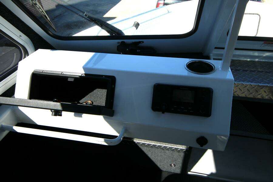 24ft Weldcraft Yacht For Sale