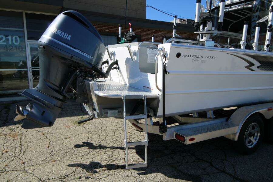 24ft Weldcraft Yacht For Sale