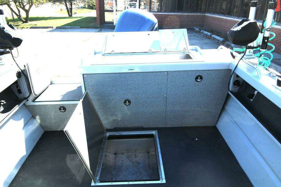 24ft Weldcraft Yacht For Sale