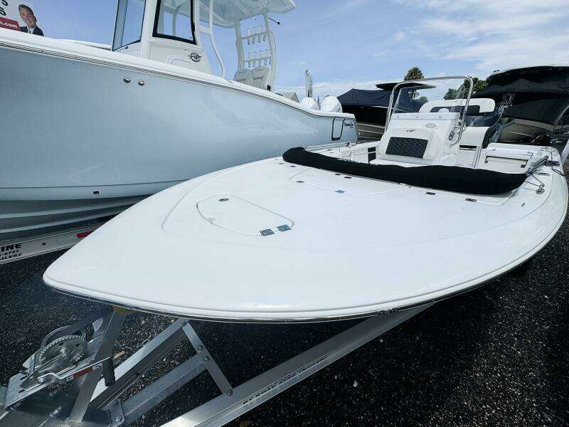 1910 Bay Max 19ft Tidewater Yacht For Sale