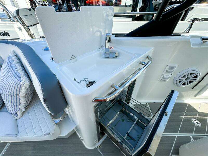 35ft Wellcraft Yacht For Sale