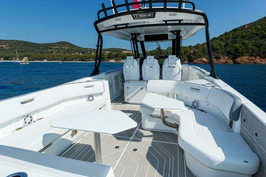 35ft Wellcraft Yacht For Sale
