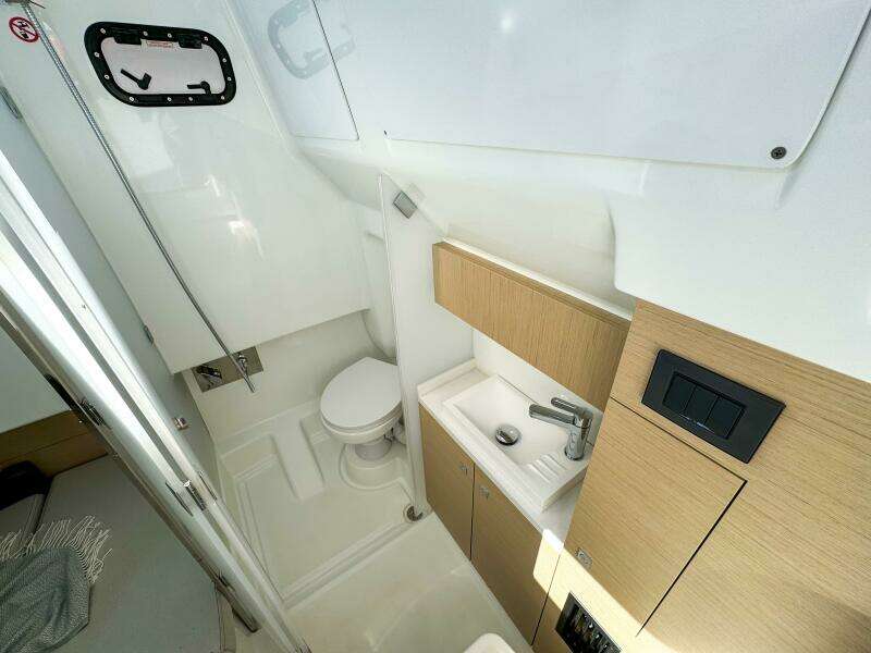 35ft Wellcraft Yacht For Sale