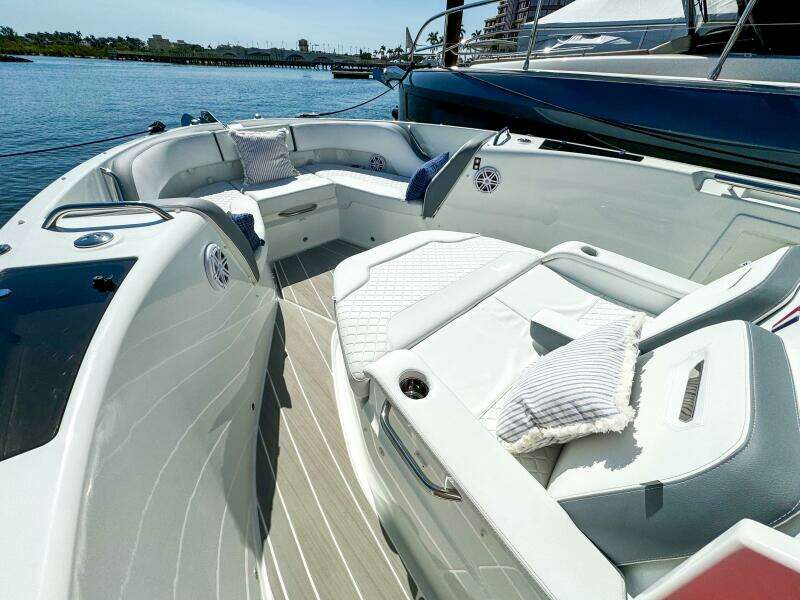 35ft Wellcraft Yacht For Sale