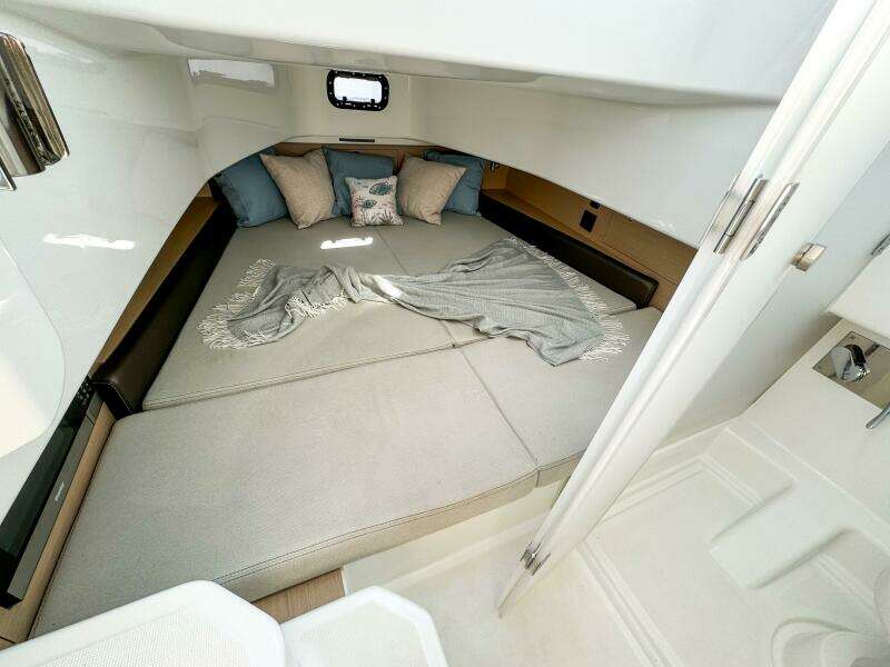 35ft Wellcraft Yacht For Sale