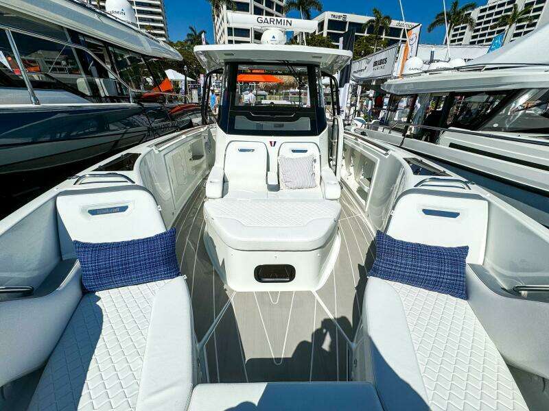 35ft Wellcraft Yacht For Sale