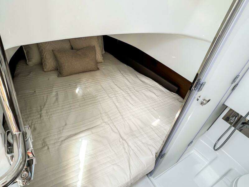 35ft Wellcraft Yacht For Sale