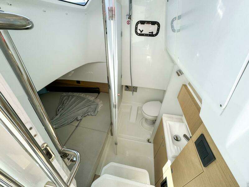 35ft Wellcraft Yacht For Sale