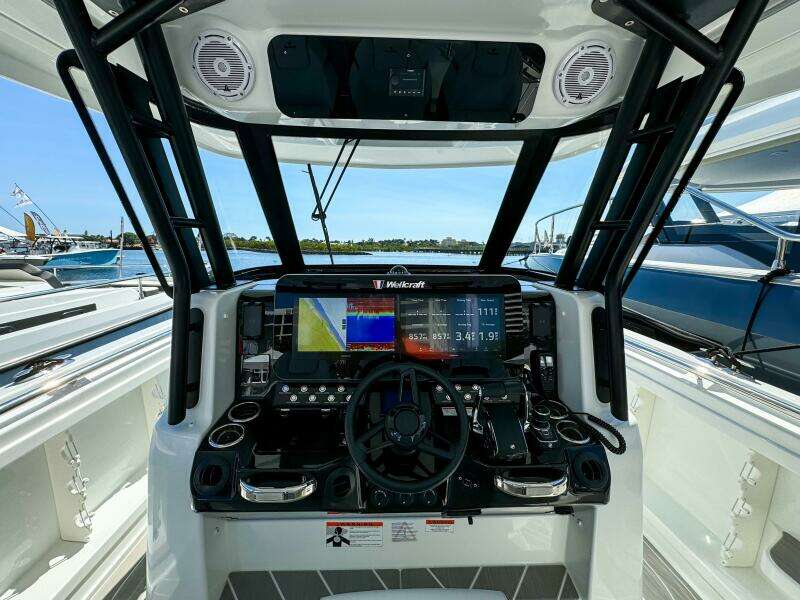 35ft Wellcraft Yacht For Sale