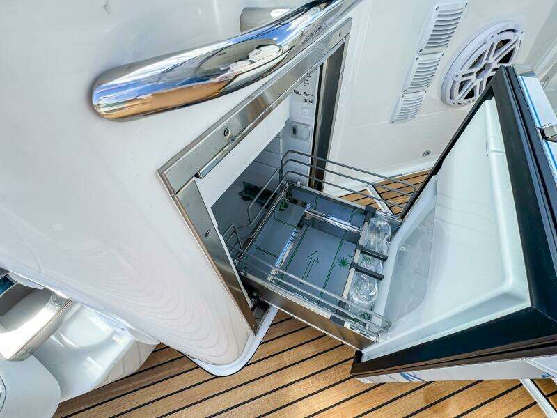 35ft Wellcraft Yacht For Sale