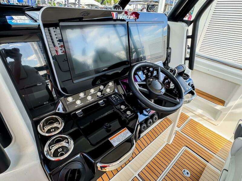 35ft Wellcraft Yacht For Sale